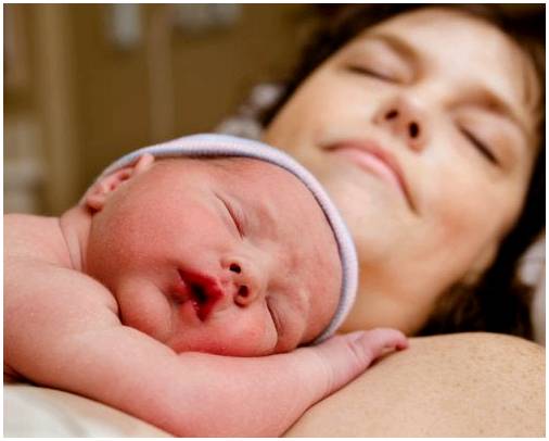 Юридические процедуры, проводимые после рождения ребенка
