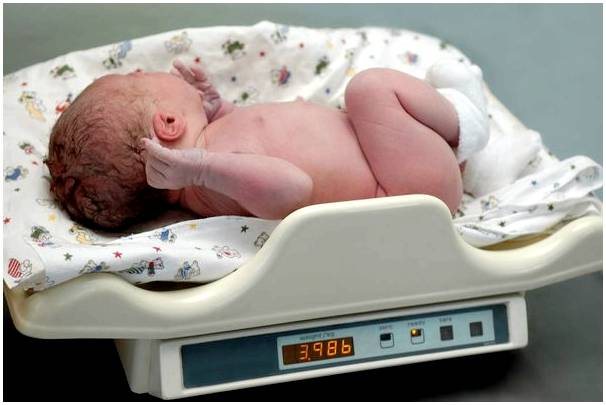 Младенцы худеют при рождении: насколько и почему?