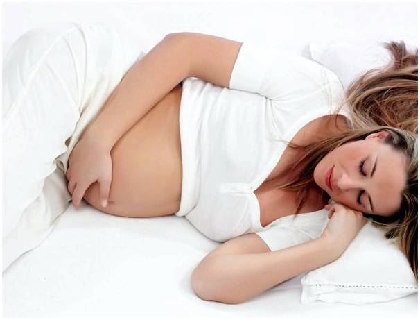 Сон в разных триместрах беременности