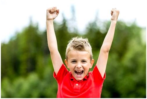 Как развить здоровую самооценку у детей до пяти лет