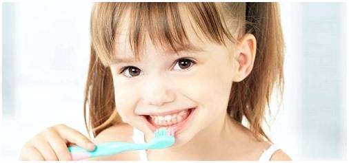 Выпадение зубов у детей: когда и в каком порядке