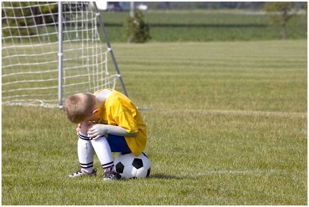 Как помочь детям преодолеть беспокойство по поводу спортивных результатов