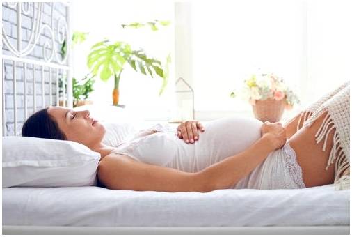 Когда рекомендуется полный отдых при беременности?