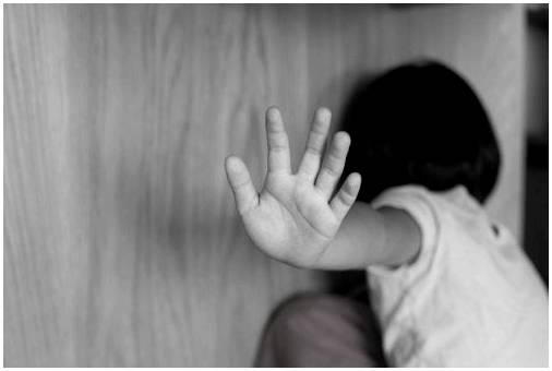 Протоколы в школах против жестокого обращения с детьми