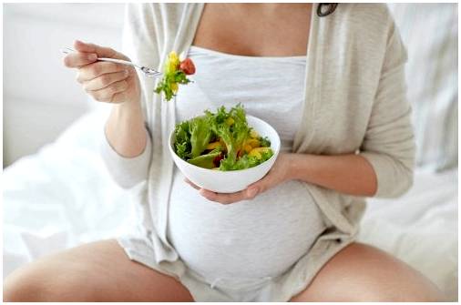 Какие витамины нужно принимать во время беременности регулярно?