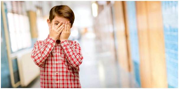 Токсический стыд у детей: как они его развивают?